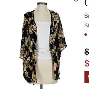 NWOT!  O’NEILL Floral Kimono